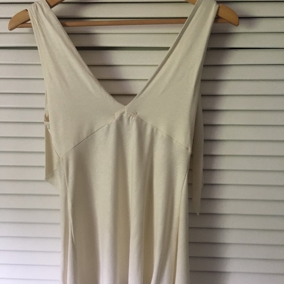 Iodice Brand Plunging Neck Top Natural accents - Picture 3 of 7